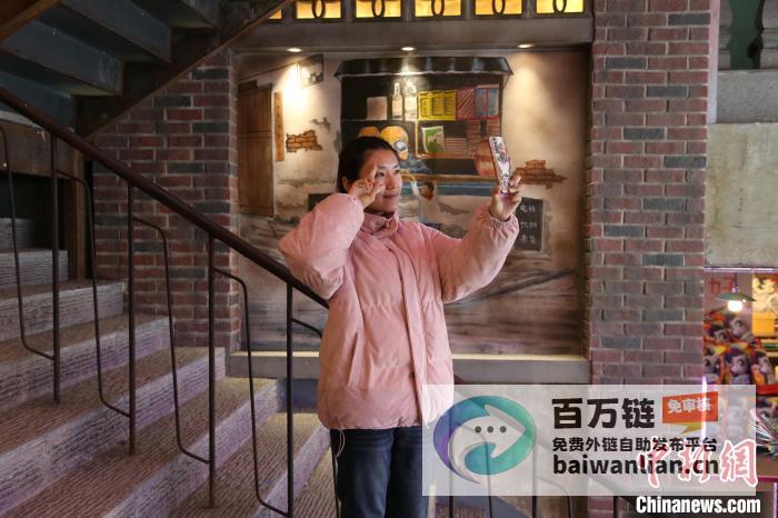 勾起市民怀旧情怀老字号小店人气飙升青海西宁元