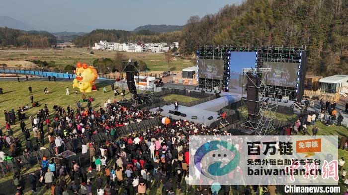 美食 文化三重奏交织的新年盛宴 徽州上新跨年狂欢 音乐 (美食三要素是什么)