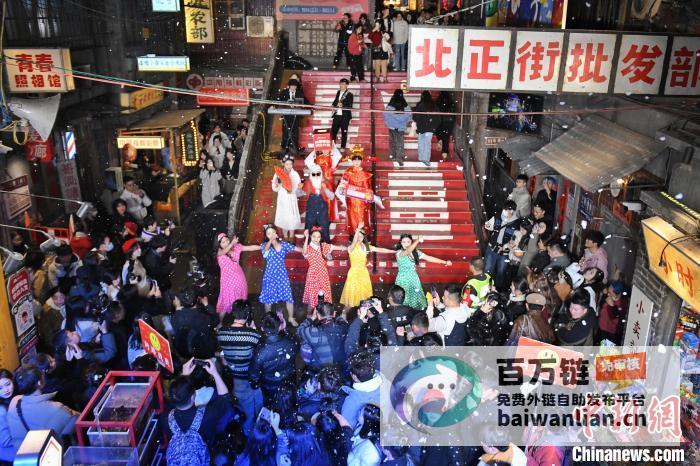 点燃2025年热情长沙跨年夜造雪盛典造雪狂欢迎新