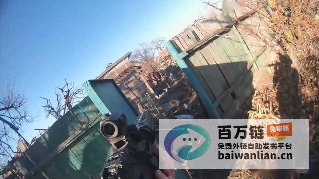 乌士兵倒地哀求安息战况惨烈肉搏战